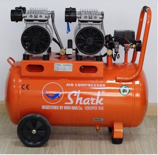 Máy nén khí không dầu Shark 24 lít